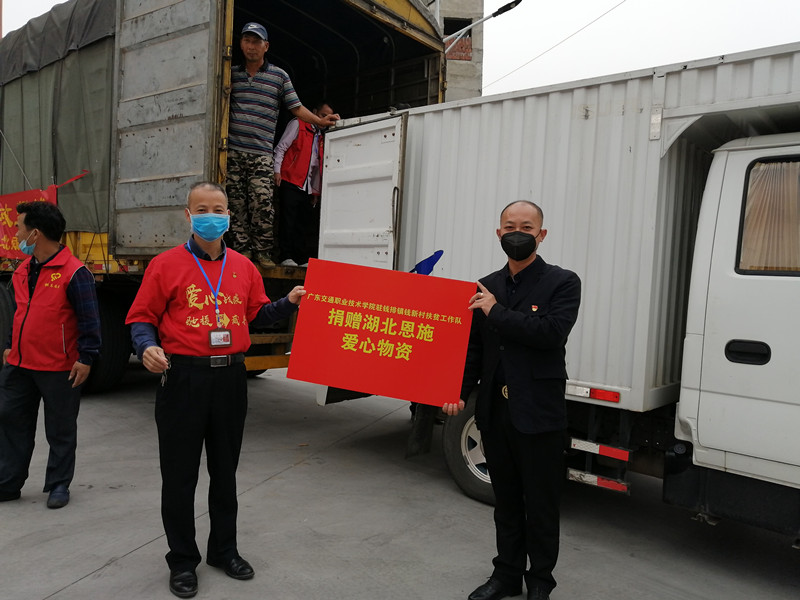 相片3_wps图片_副本.jpg 相片3_wps图片_副本.jpg